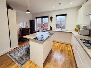 Photo 8- click for photo gallery